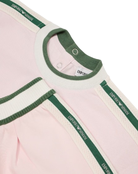 Completo T-shirt e shorts in jersey tape logo
