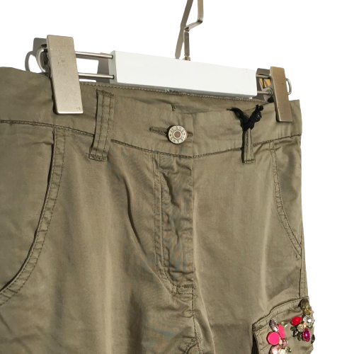 Pantraloni verdi tasche e patch