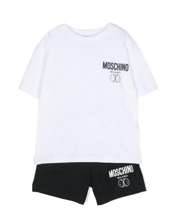 Completo t-shirt  e pantaloncini
